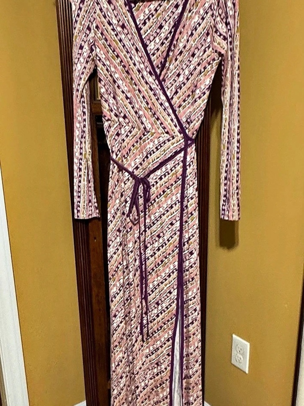 Free People Phoebe Printed Long-Sleeve Maxi Wrap Dress in Magenta Combo. size M.